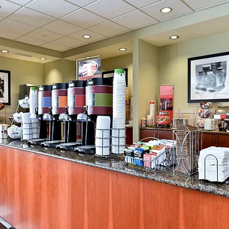Hampton Inn Ellsworth-3